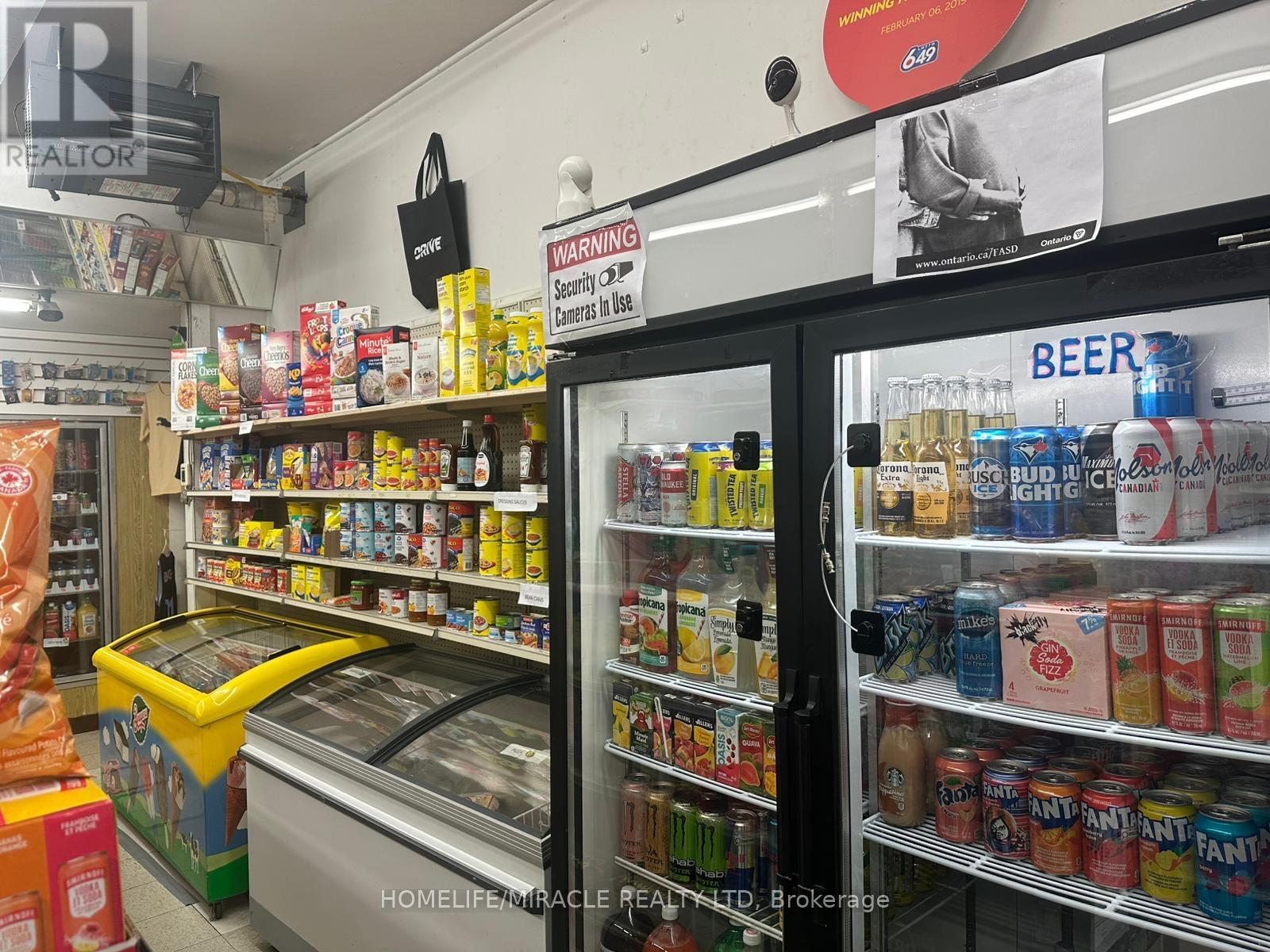 Main - 66 Erie Avenue, Brantford, Ontario  N3S 2E8 - Photo 7 - X12680612