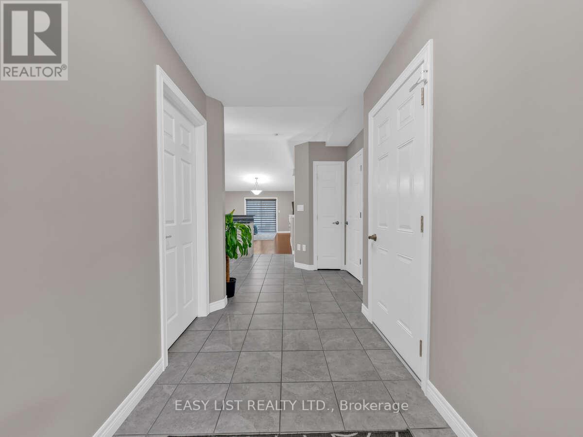 1585 Skinner Street, Lasalle, Ontario  N9H 0A5 - Photo 4 - X12680734