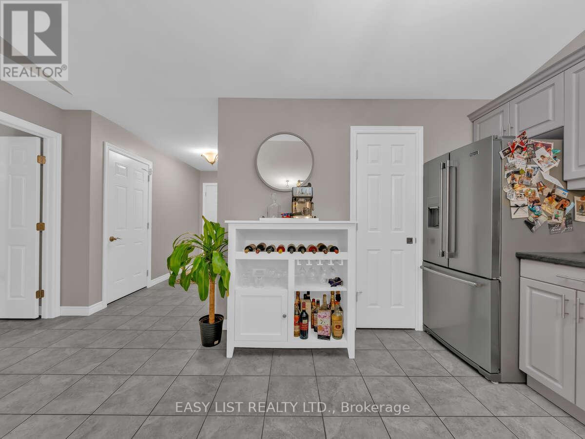 1585 Skinner Street, Lasalle, Ontario  N9H 0A5 - Photo 7 - X12680734