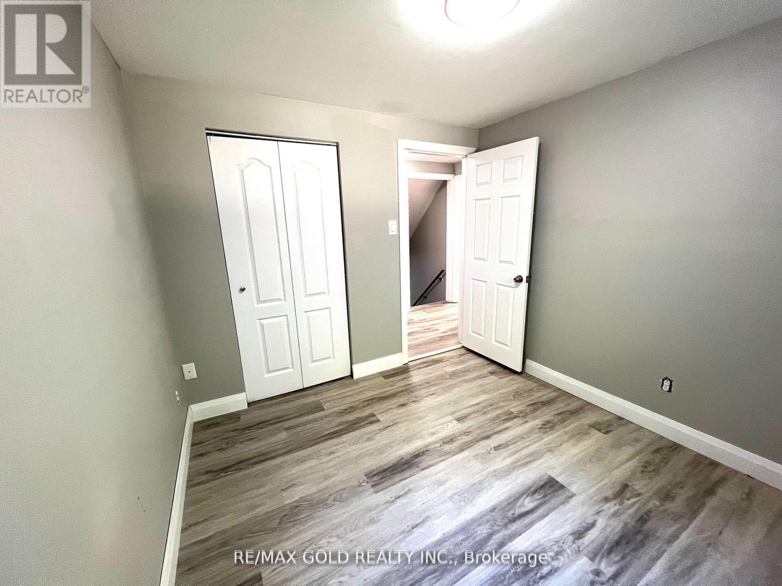 Lower - 156 Mooregate Crescent, Kitchener, Ontario  N2M 2G1 - Photo 16 - X12680864