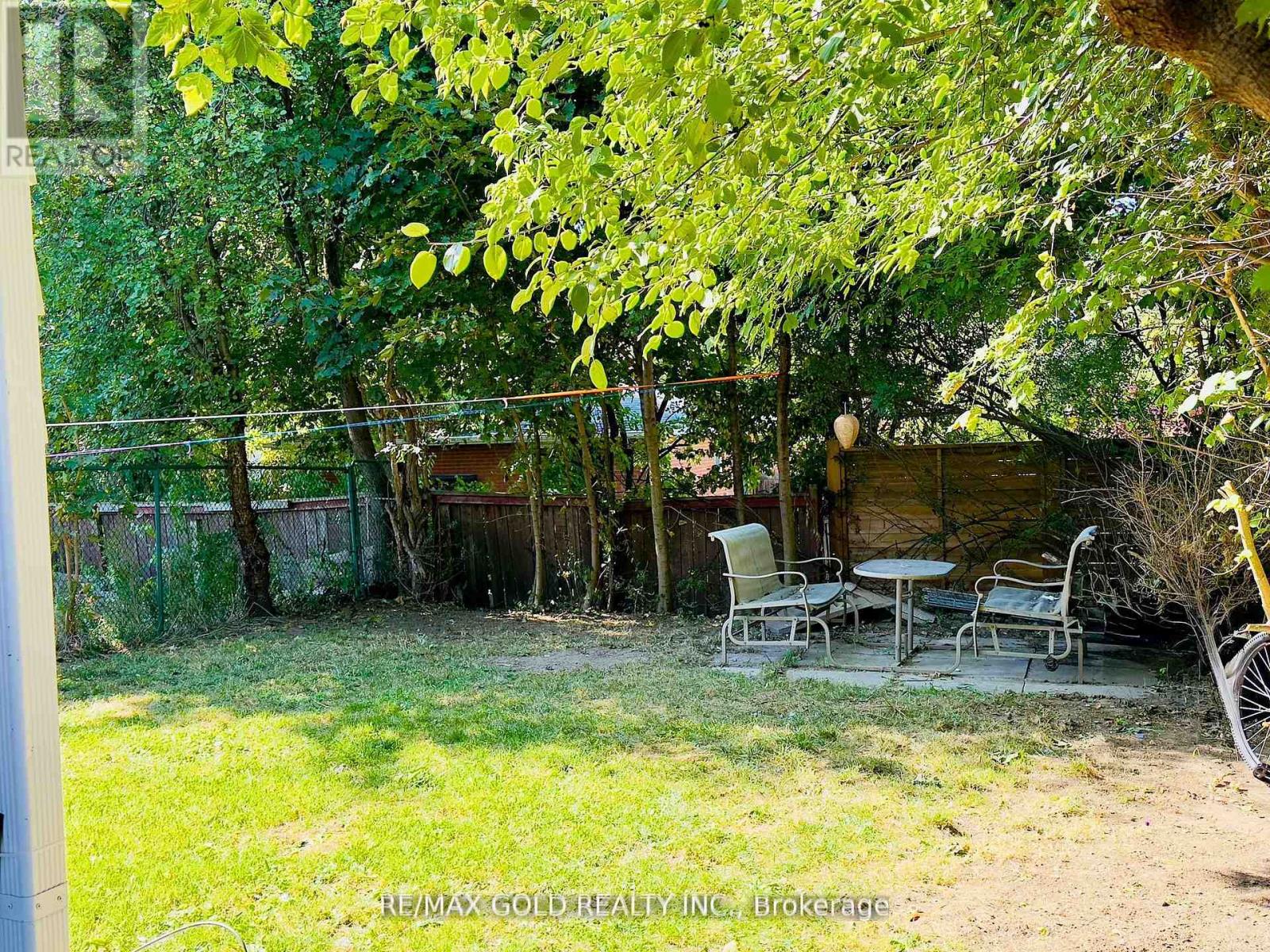 Lower - 156 Mooregate Crescent, Kitchener, Ontario  N2M 2G1 - Photo 25 - X12680864