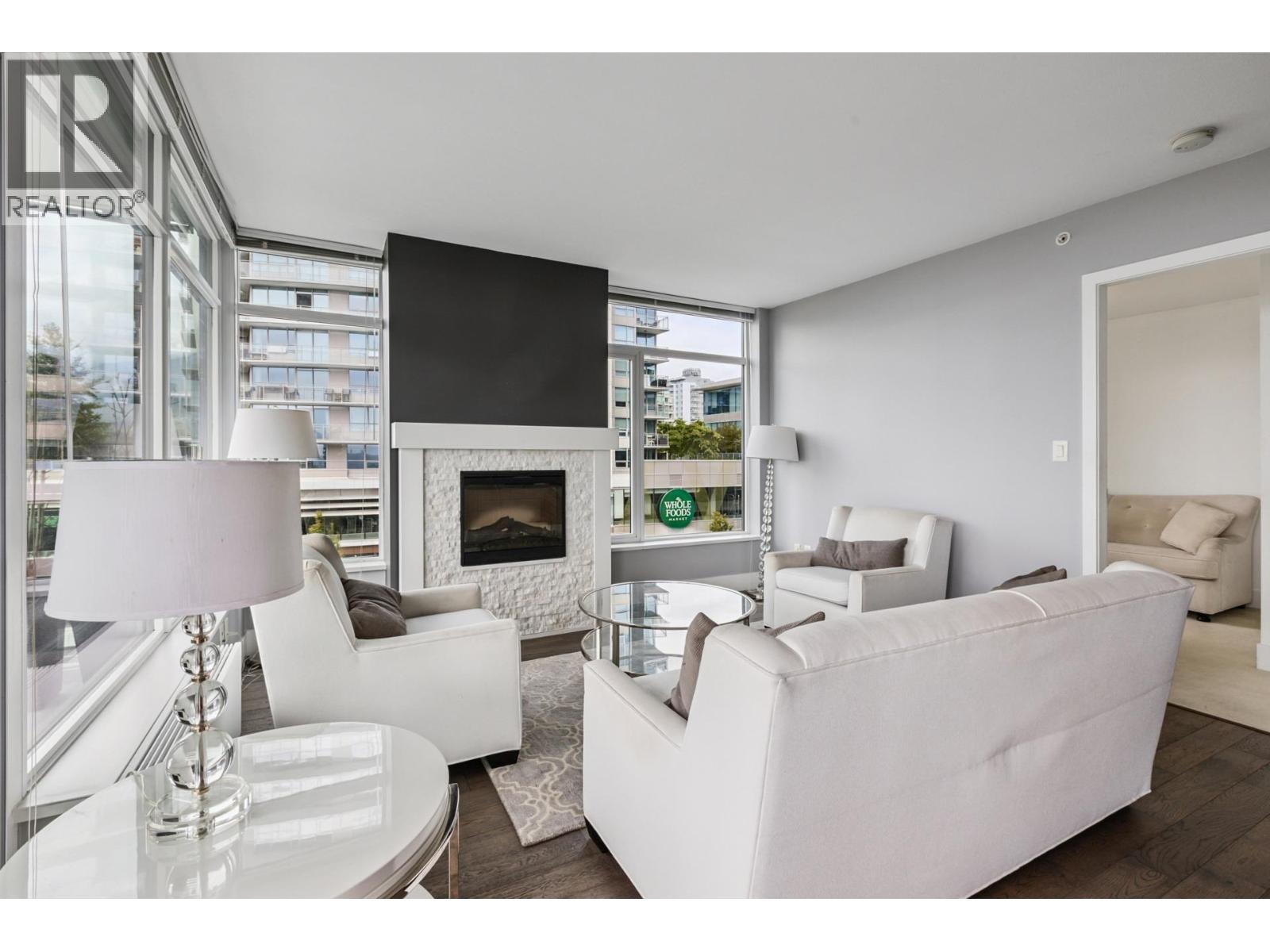 505 111 E 13th Street, North Vancouver, British Columbia  V7L 0C7 - Photo 4 - R3034373