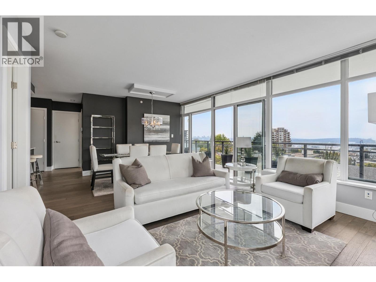 505 111 E 13th Street, North Vancouver, British Columbia  V7L 0C7 - Photo 2 - R3034373