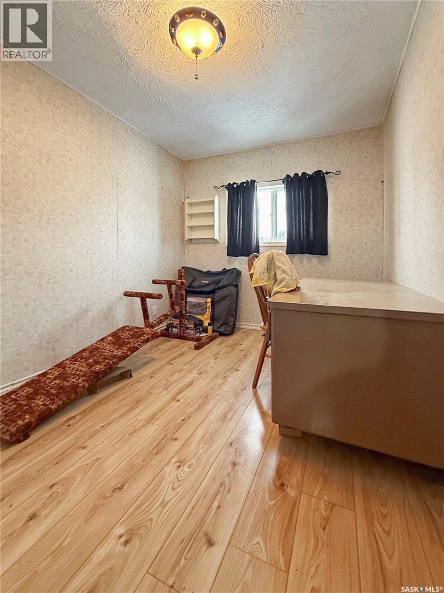 210 1st Street W, Meath Park, Saskatchewan  S0J 1T0 - Photo 13 - SK026495