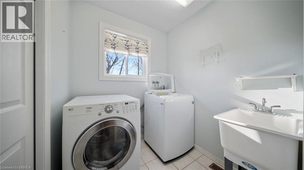 356 Grand River Avenue, Brantford, Ontario  N3T 4Y8 - Photo 19 - 40795618