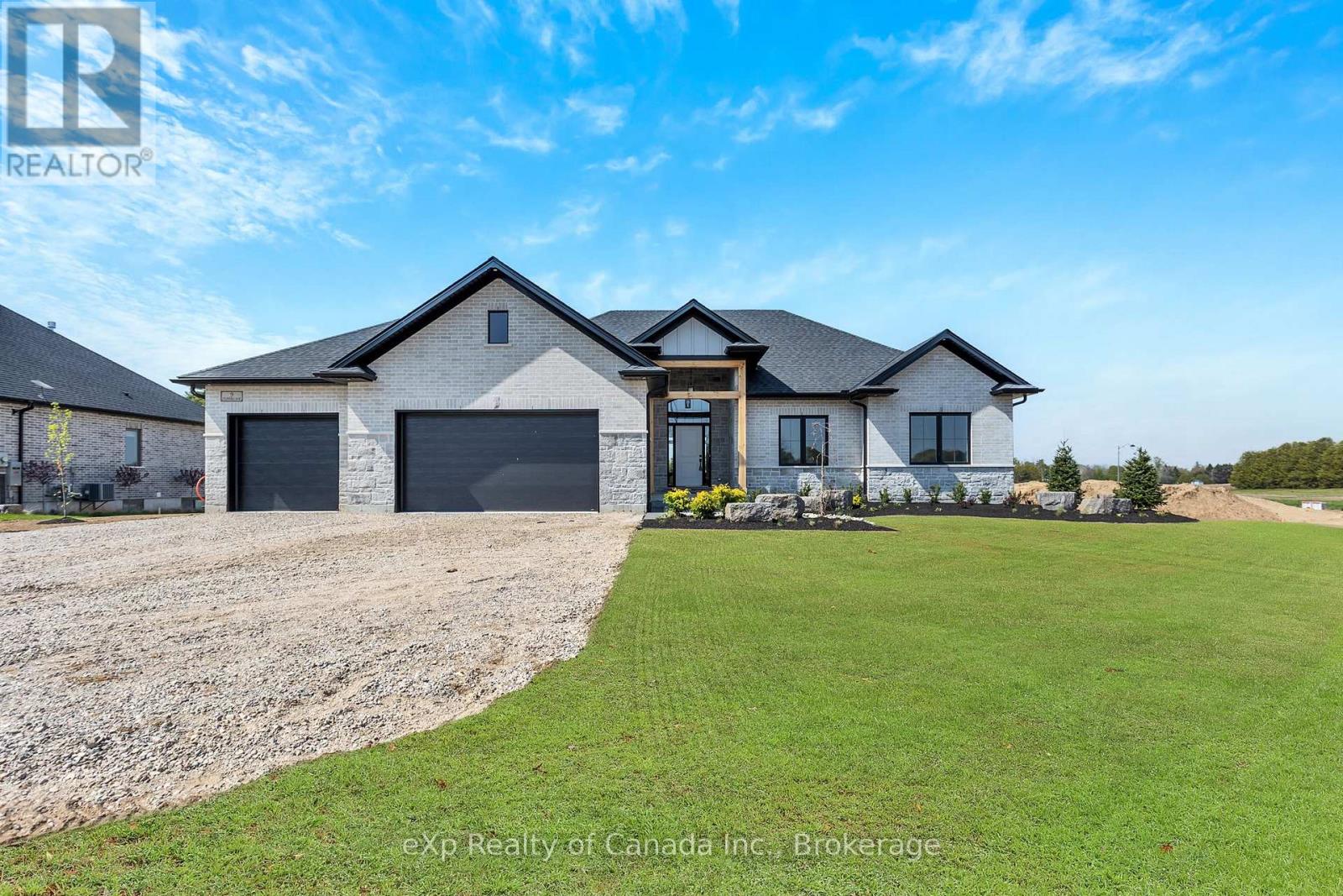 9 CLOVER LANE, Norwich, Ontario