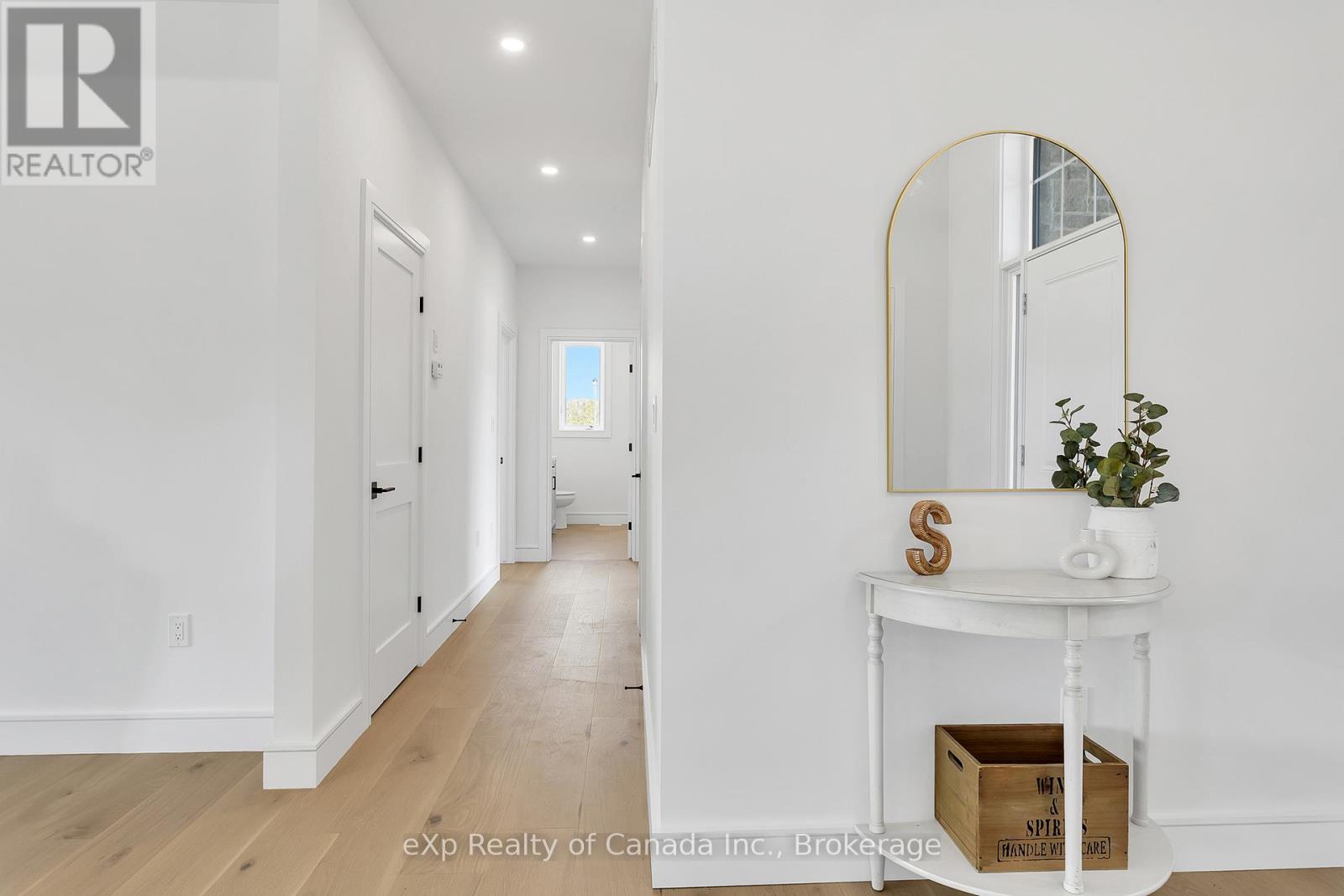 9 Clover Lane, Norwich, Ontario  N0J 1R0 - Photo 11 - X12680958