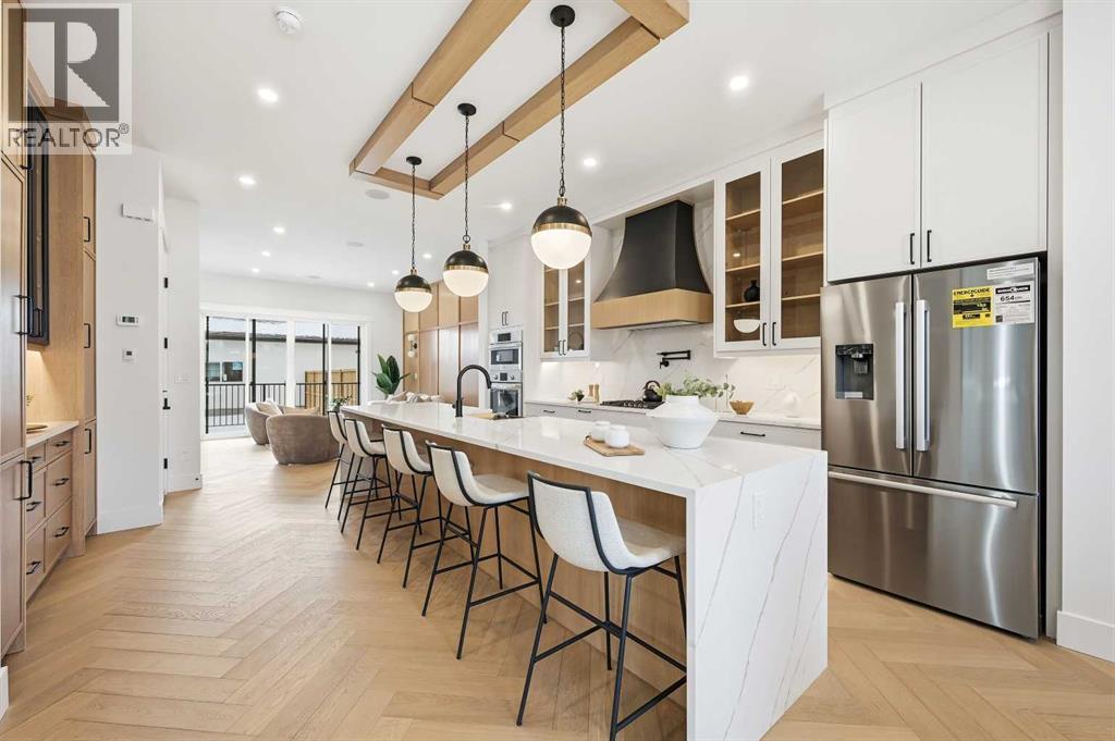 2019 21 Avenue Nw, Calgary, Alberta  T2M 1M9 - Photo 4 - A2278107