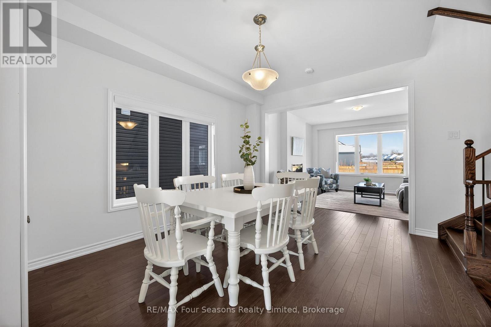 18 Beatrice Drive, Wasaga Beach, Ontario L9Z 0L3 - Photo 5 - S12680984