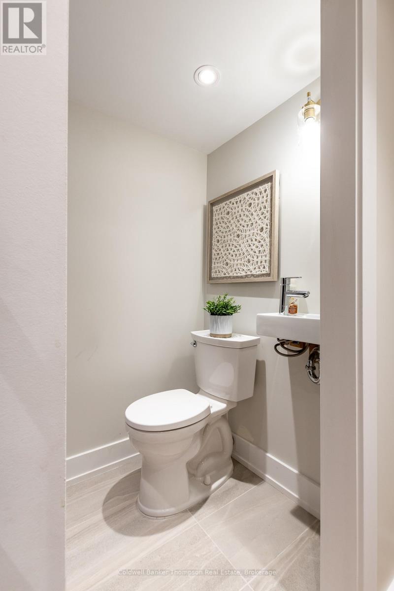 16 Walpole Street, Huntsville, Ontario P1H 1V3 - Photo 23 - X12681020