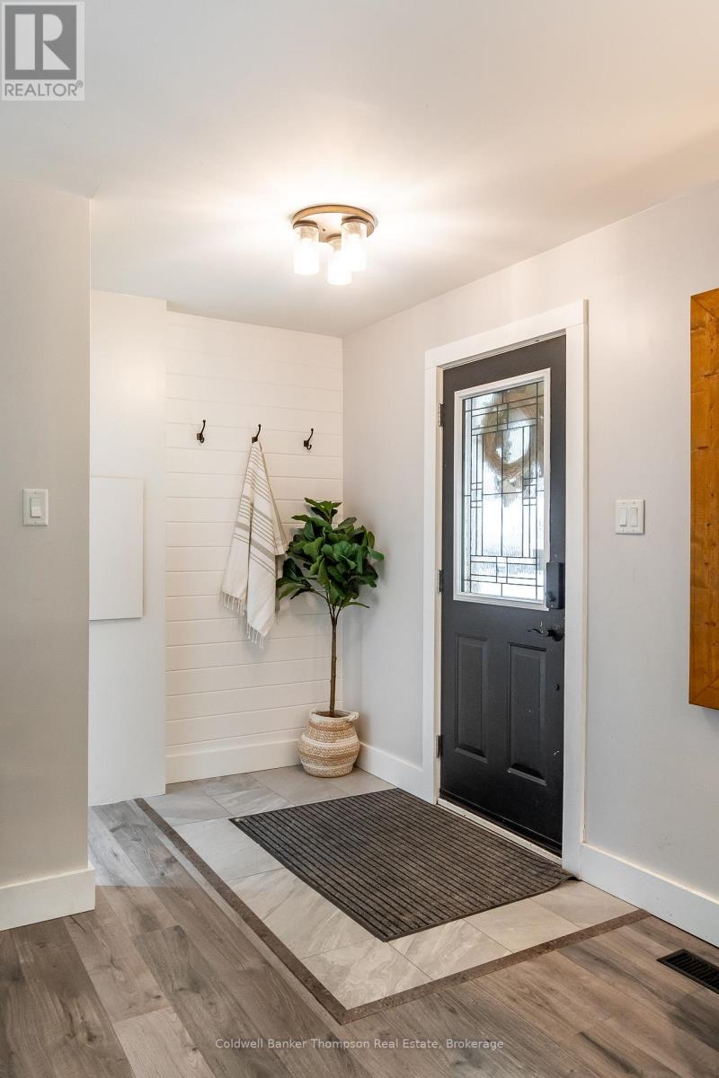 16 Walpole Street, Huntsville, Ontario P1H 1V3 - Photo 6 - X12681020