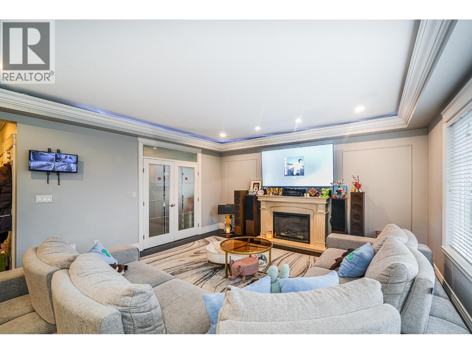 5007 Hardwick Street, Burnaby, British Columbia  V5G 1P8 - Photo 3 - R3077460