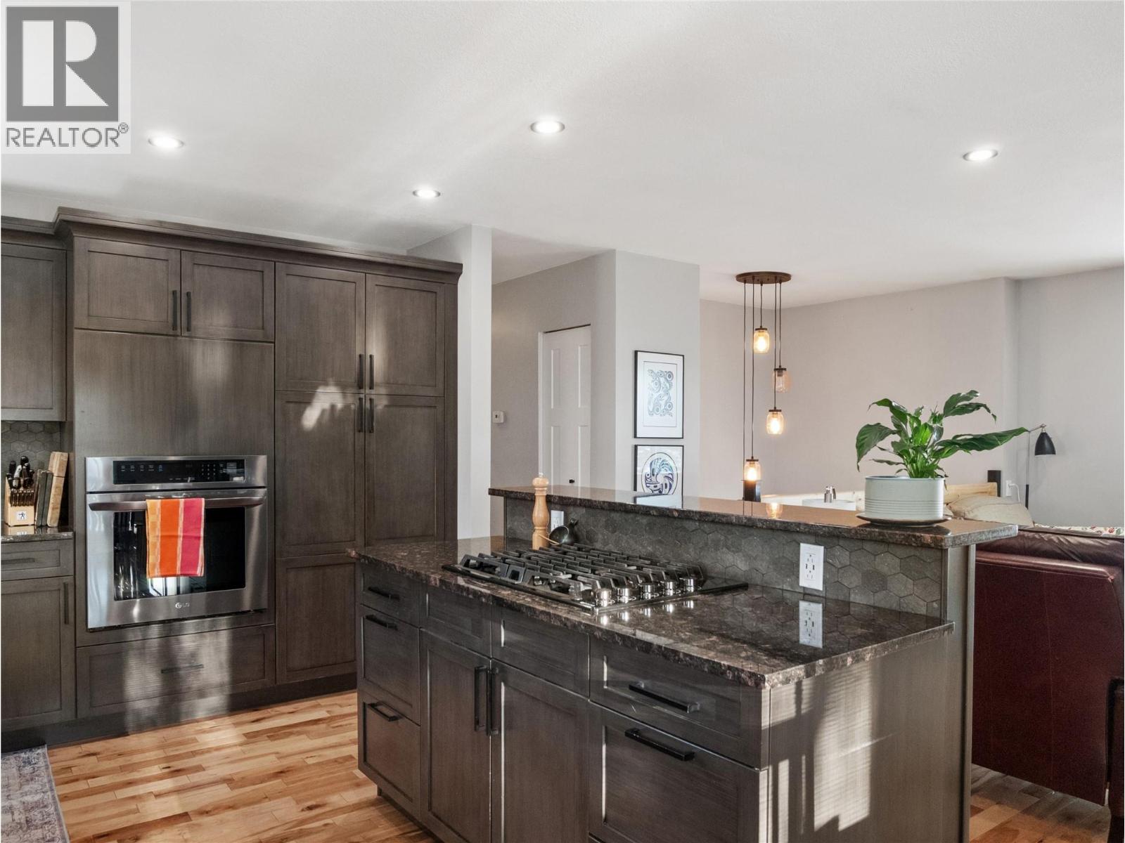 1500 105 Avenue, Dawson Creek, British Columbia  V1G 2M4 - Photo 2 - 10372284