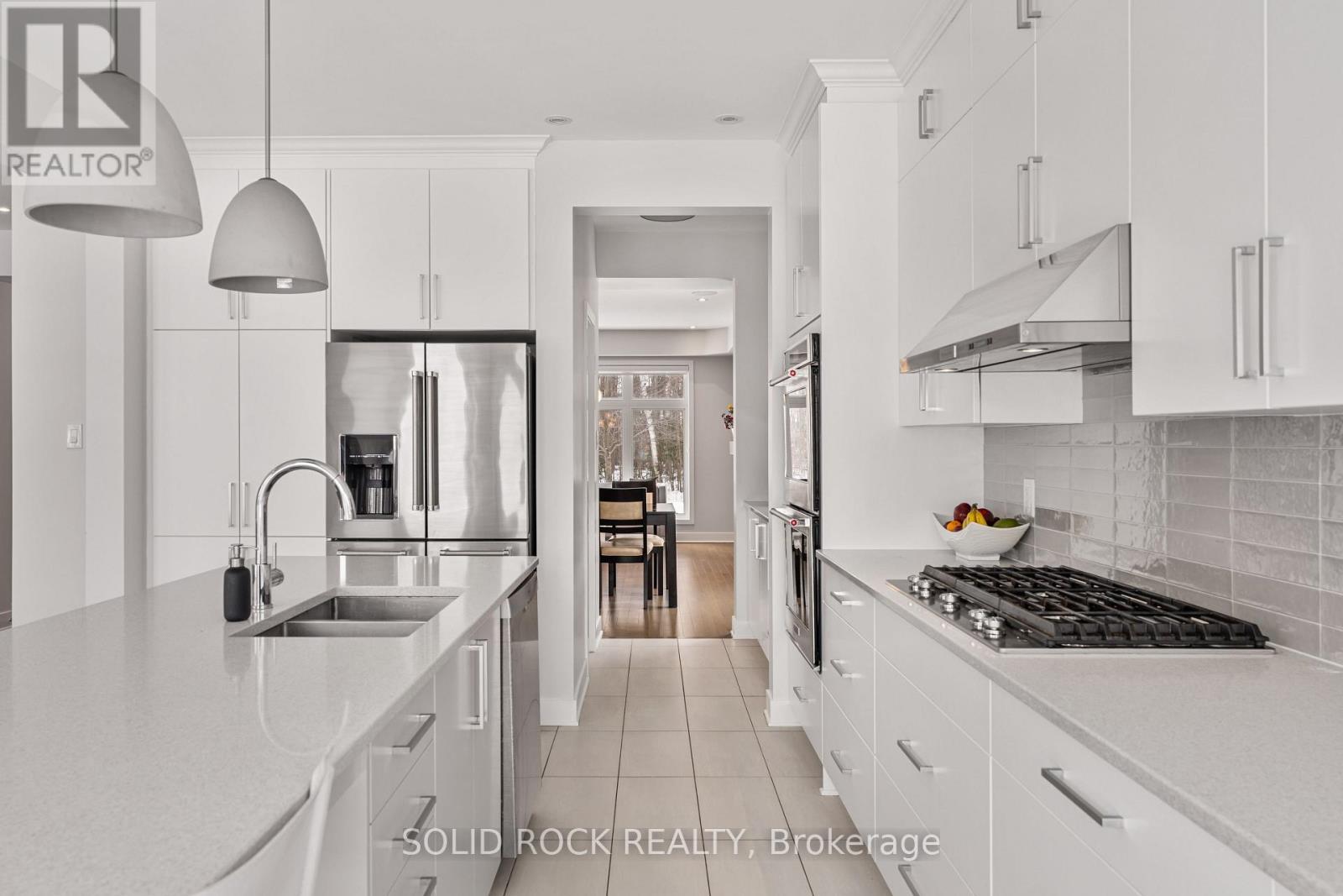 242 Shinleaf Crescent, Ottawa, Ontario  K1W 0J2 - Photo 13 - X12680940