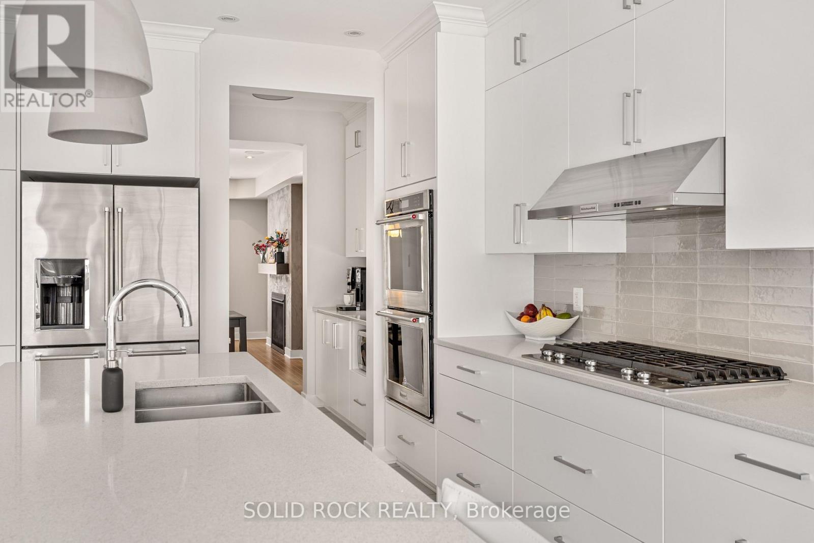 242 Shinleaf Crescent, Ottawa, Ontario  K1W 0J2 - Photo 14 - X12680940