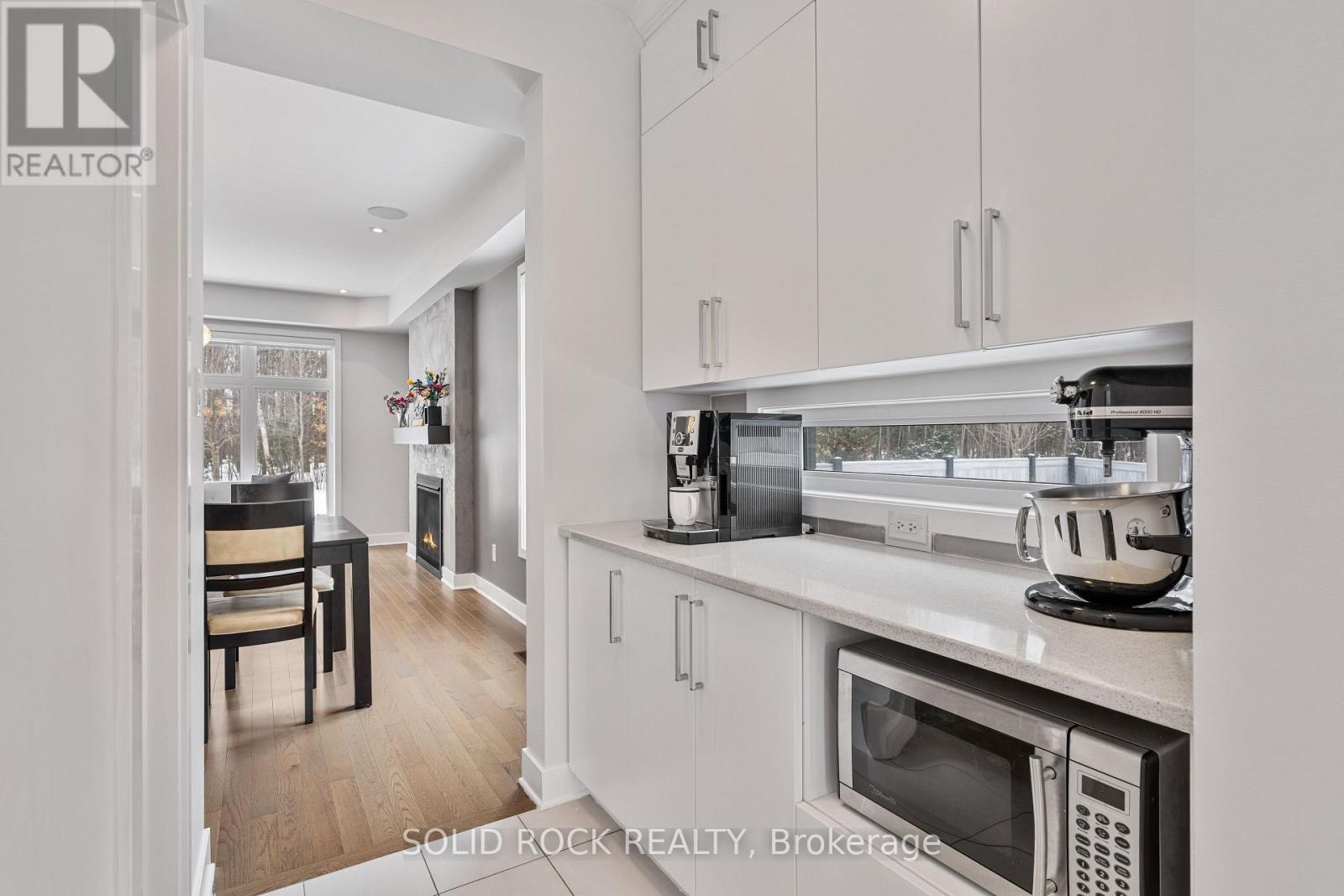 242 Shinleaf Crescent, Ottawa, Ontario  K1W 0J2 - Photo 15 - X12680940