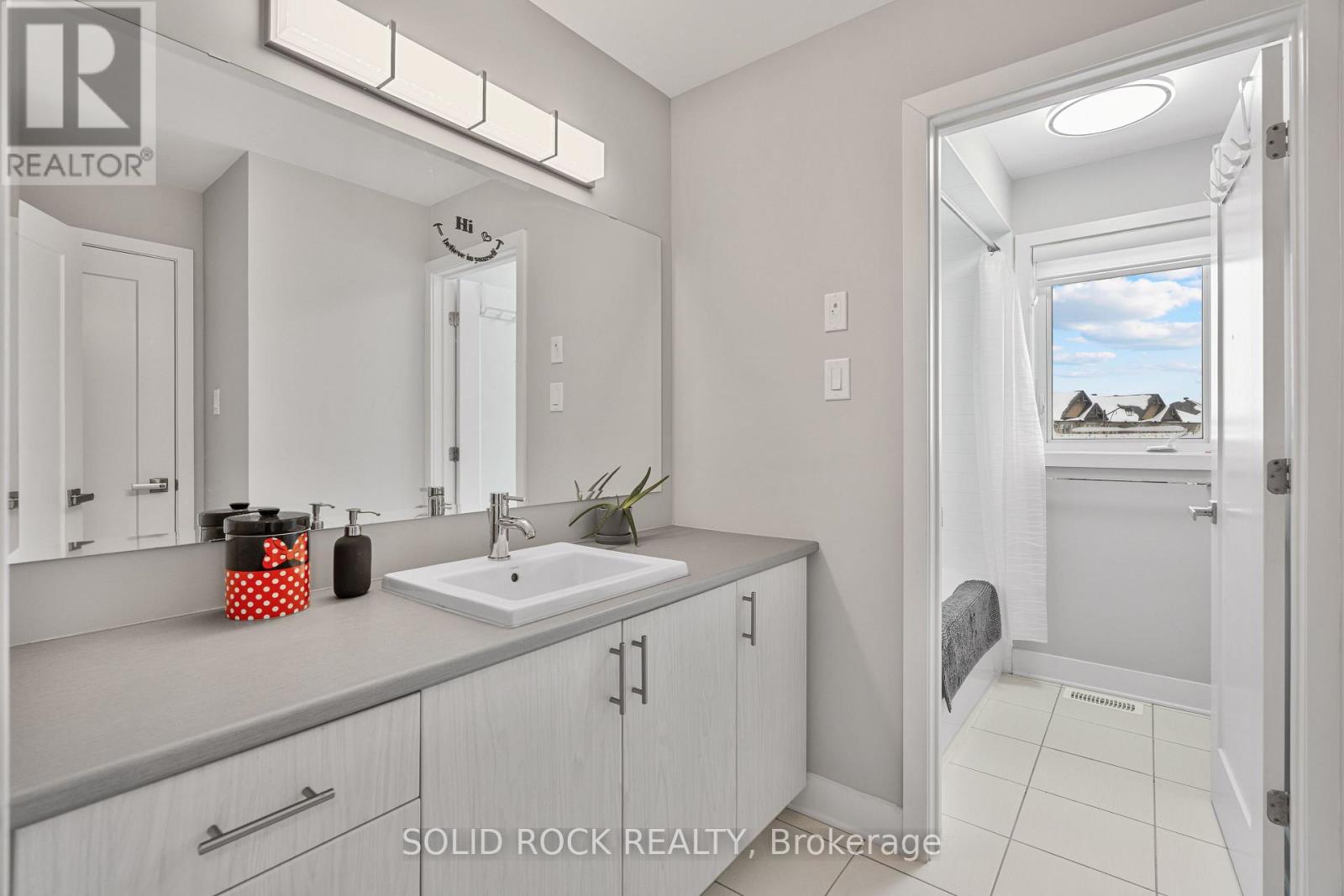 242 Shinleaf Crescent, Ottawa, Ontario  K1W 0J2 - Photo 30 - X12680940