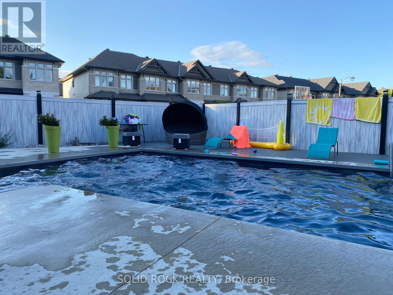 242 Shinleaf Crescent, Ottawa, Ontario  K1W 0J2 - Photo 45 - X12680940