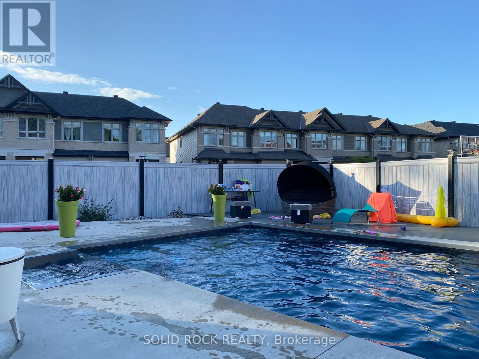 242 Shinleaf Crescent, Ottawa, Ontario  K1W 0J2 - Photo 46 - X12680940