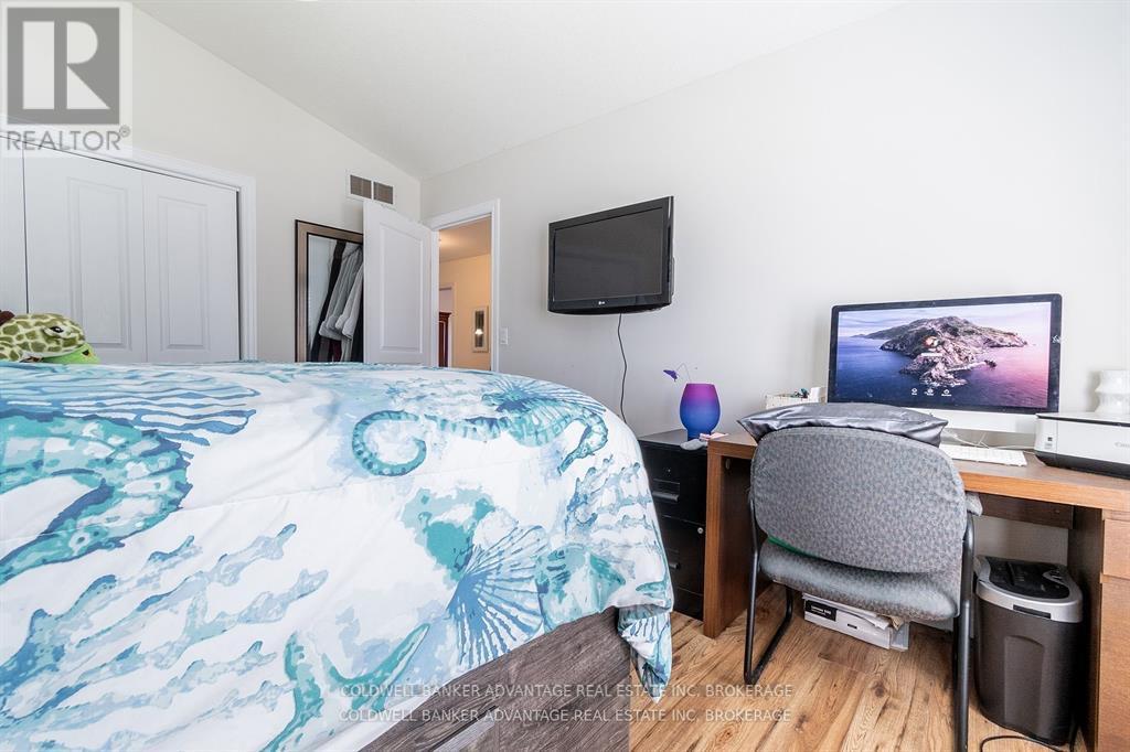 16 Wellandvale Drive, Welland, Ontario  L3C 7C4 - Photo 15 - X12681026