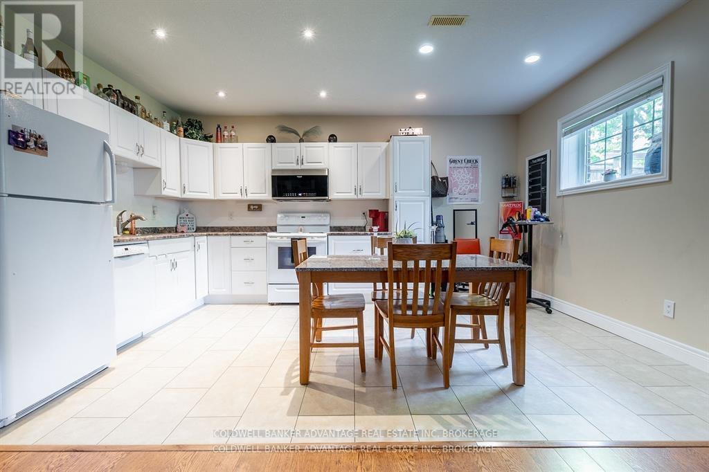 16 Wellandvale Drive, Welland, Ontario  L3C 7C4 - Photo 19 - X12681026