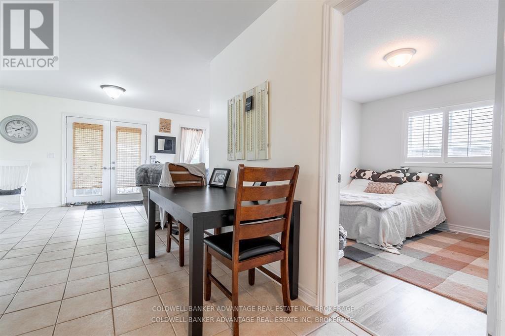 16 Wellandvale Drive, Welland, Ontario  L3C 7C4 - Photo 5 - X12681026