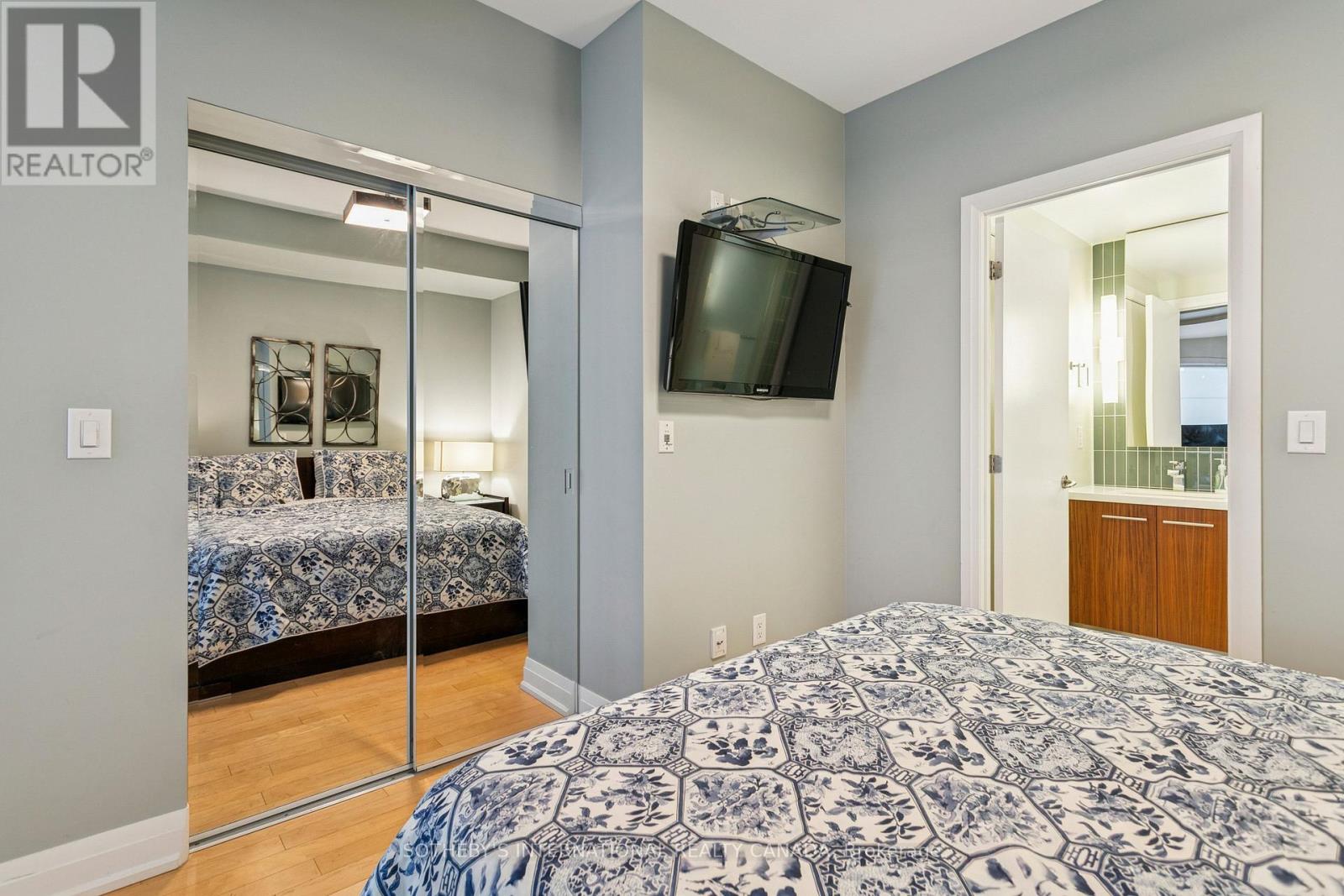 1205 - 80 John Street, Toronto, Ontario  M5V 3X4 - Photo 17 - C12663966