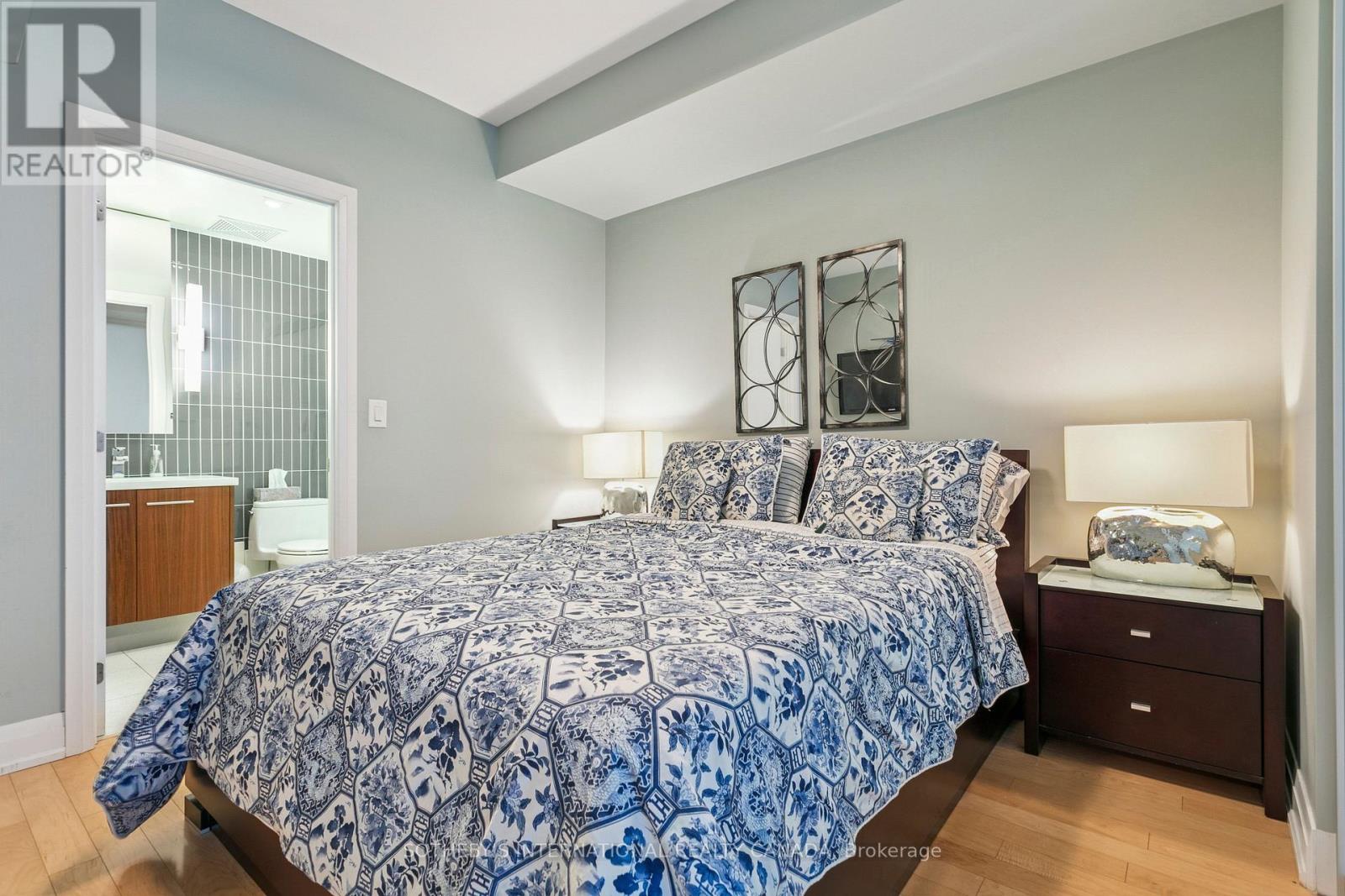 1205 - 80 John Street, Toronto, Ontario  M5V 3X4 - Photo 14 - C12663966