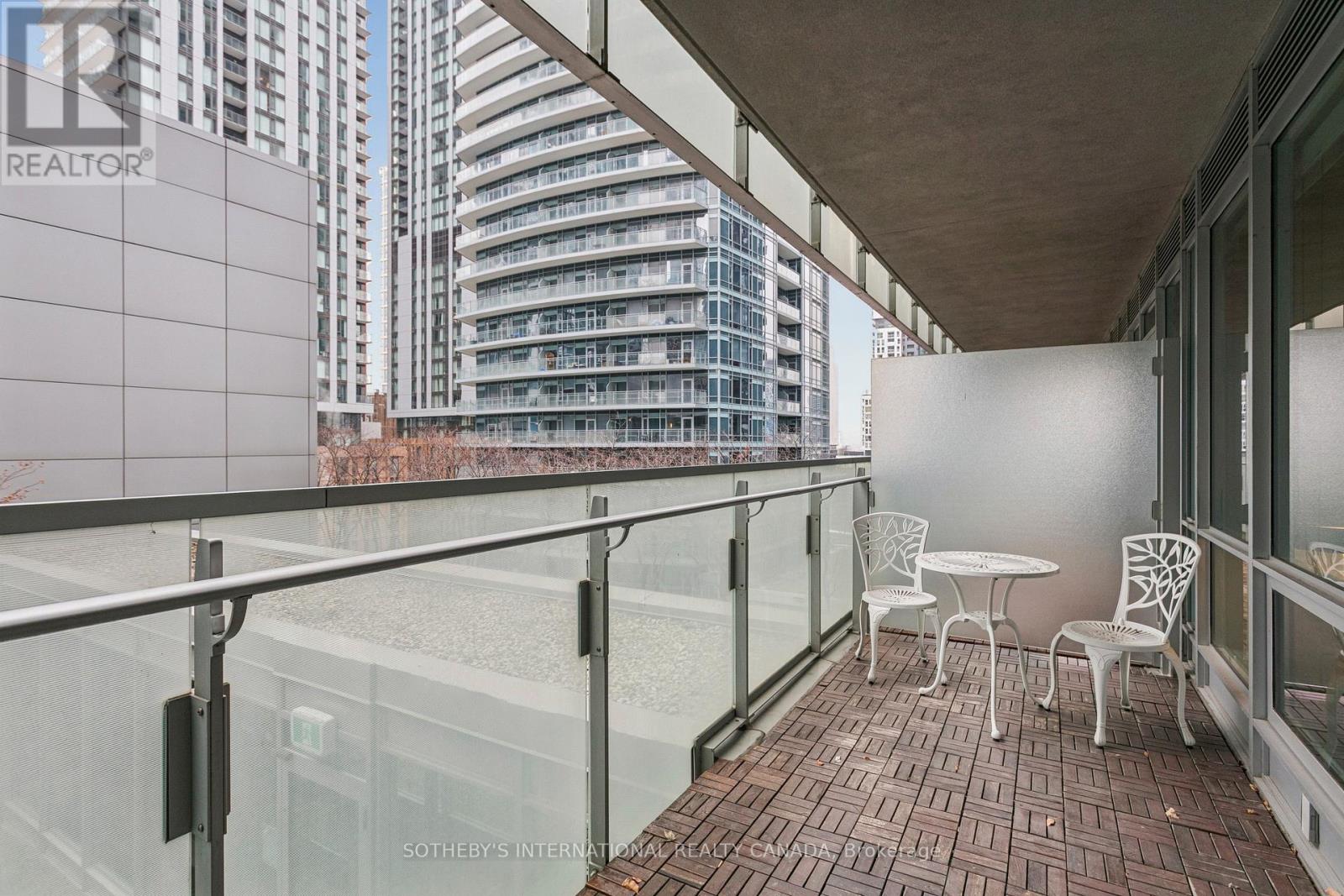 1205 - 80 John Street, Toronto, Ontario  M5V 3X4 - Photo 20 - C12663966