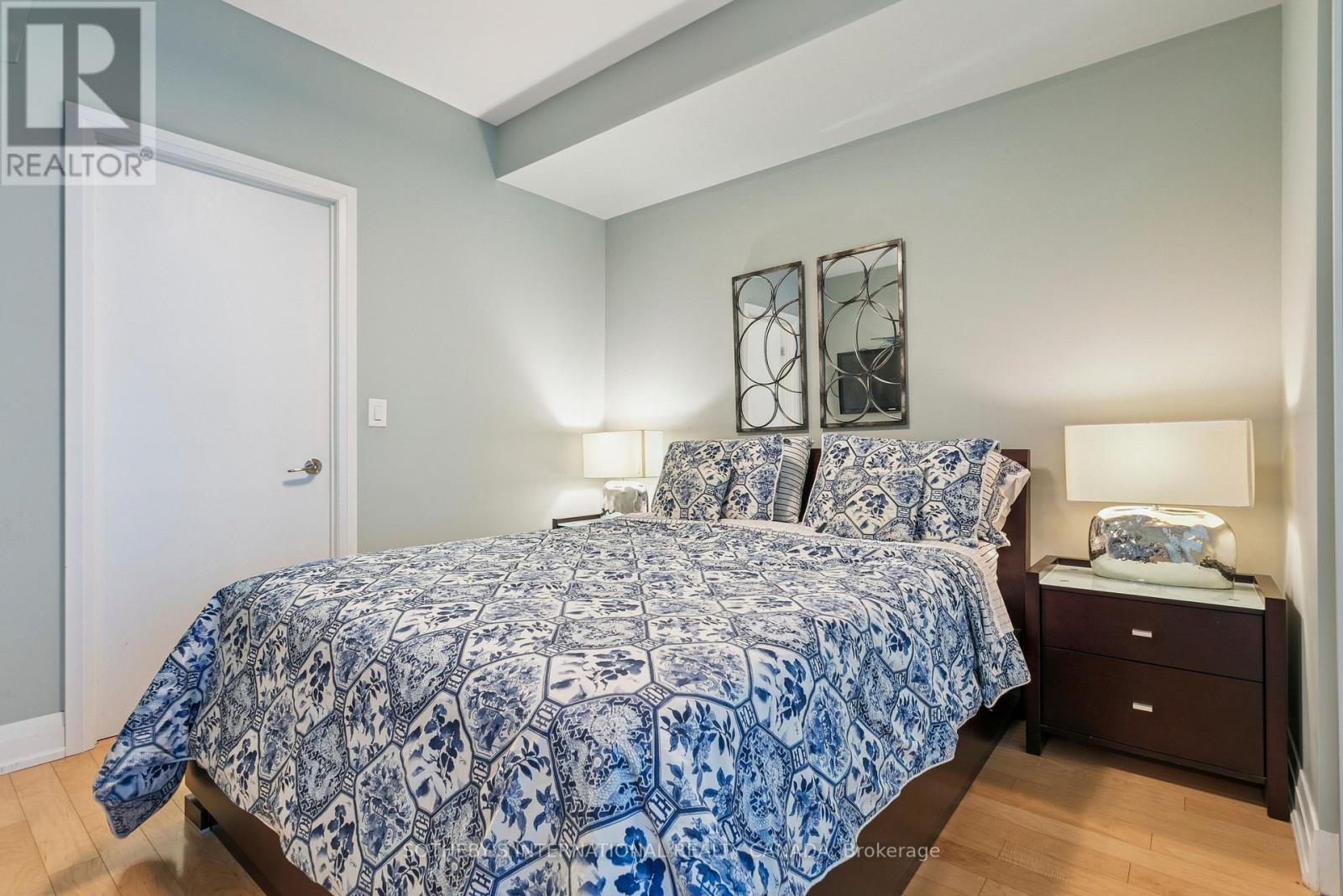 1205 - 80 John Street, Toronto, Ontario  M5V 3X4 - Photo 12 - C12664018