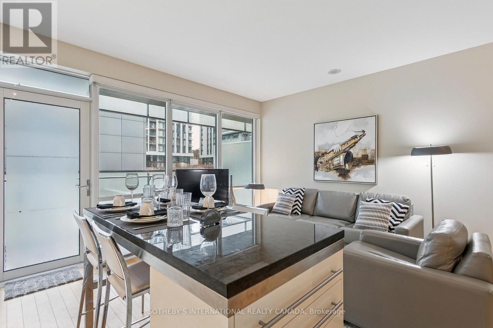 1205 - 80 John Street, Toronto, Ontario  M5V 3X4 - Photo 10 - C12664018