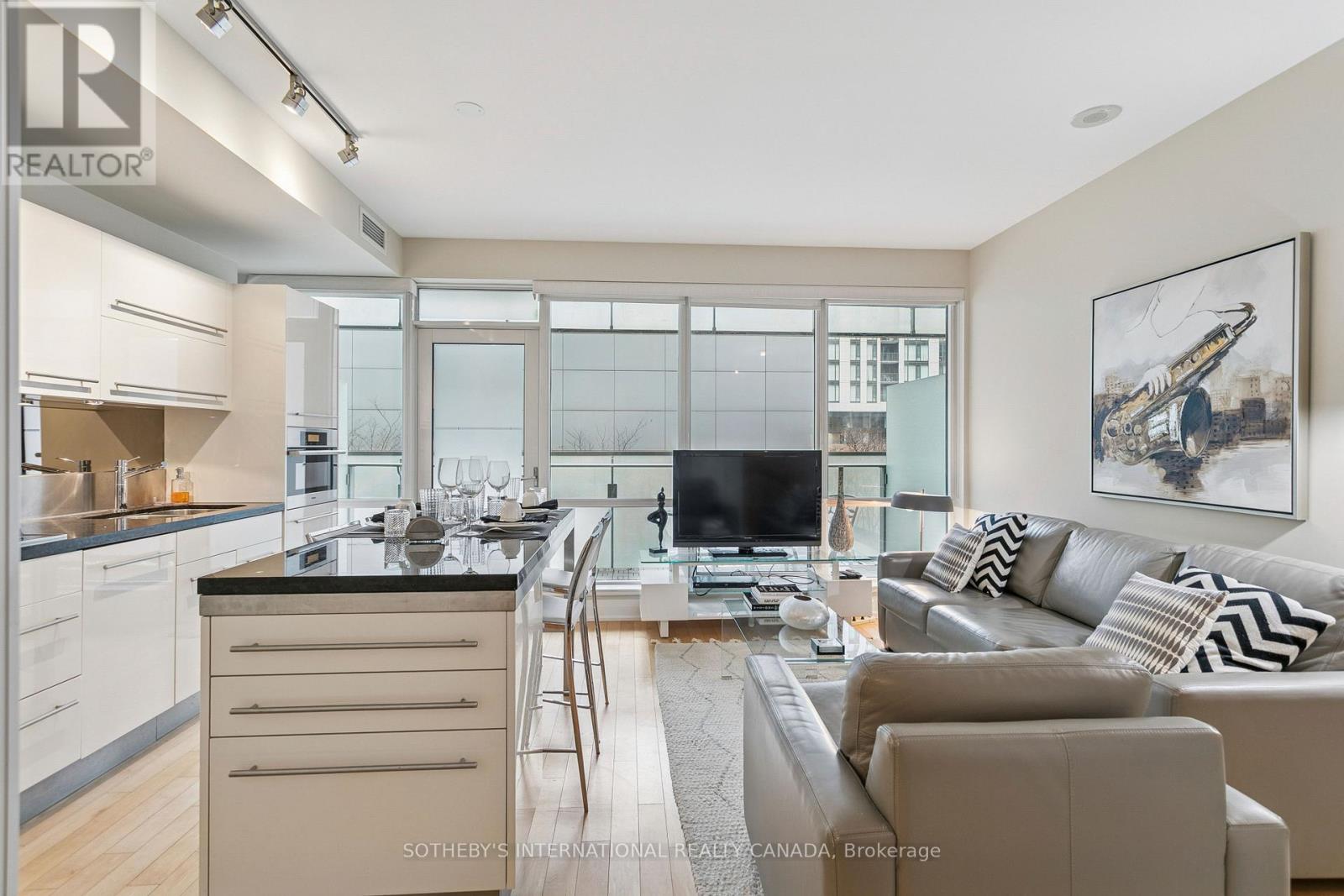 1205 - 80 John Street, Toronto, Ontario  M5V 3X4 - Photo 9 - C12664018