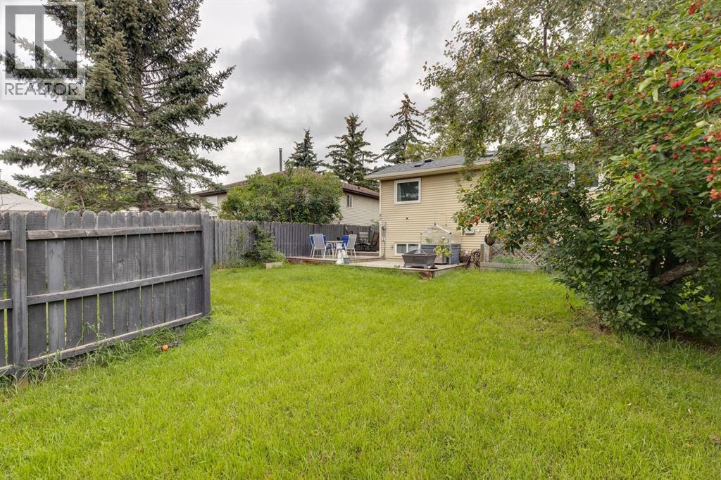 87 Falton Close Ne, Calgary, Alberta  T3J 1X2 - Photo 24 - A2251298