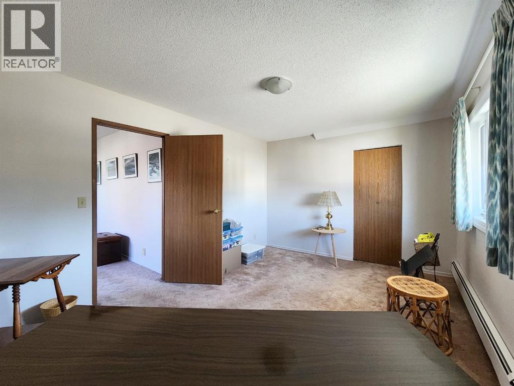 112 43 Avenue W, Claresholm, Alberta  T0L 0T0 - Photo 23 - A2273845