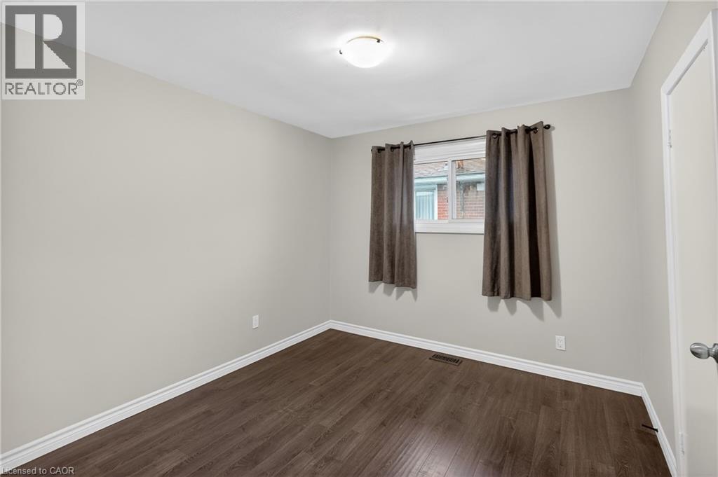 399 East 15th Street, Hamilton, Ontario  L9A 4G9 - Photo 11 - 40796265