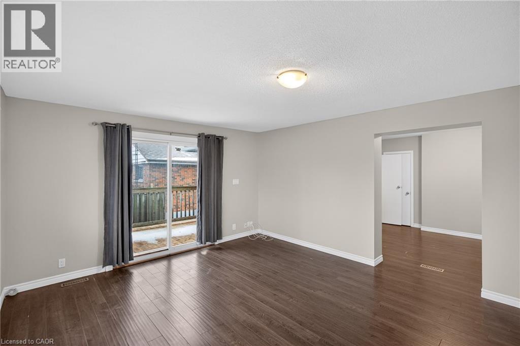 399 East 15th Street, Hamilton, Ontario  L9A 4G9 - Photo 17 - 40796265