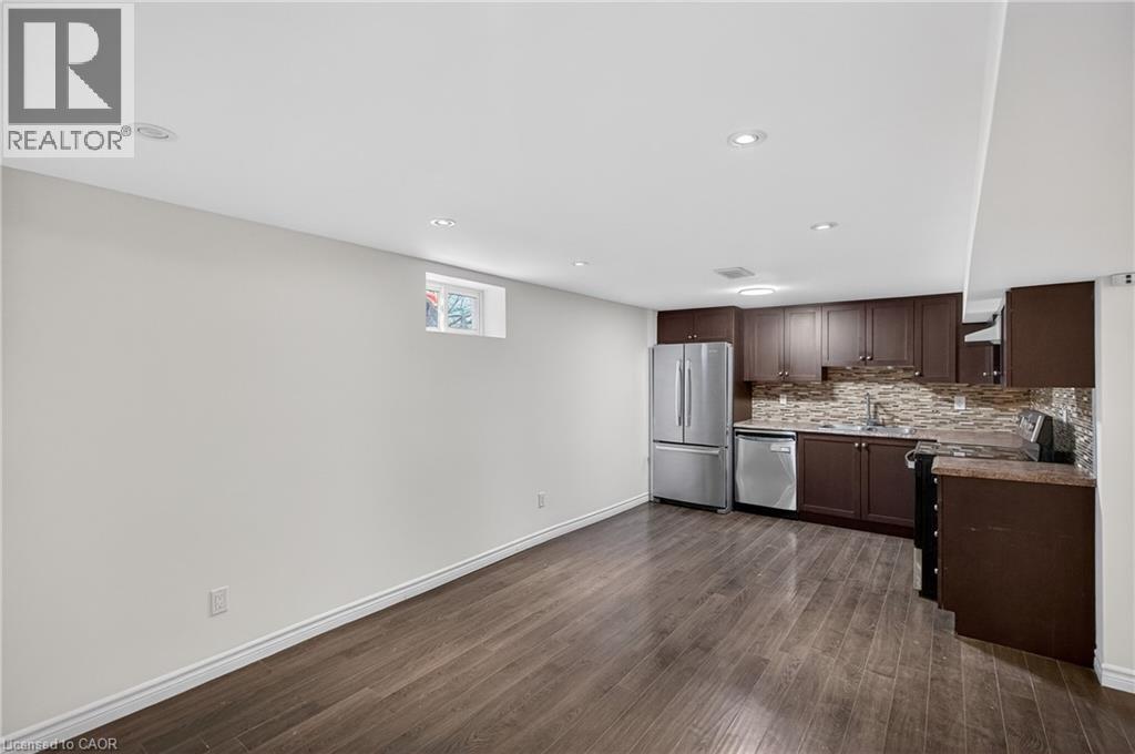 399 East 15th Street, Hamilton, Ontario  L9A 4G9 - Photo 23 - 40796265