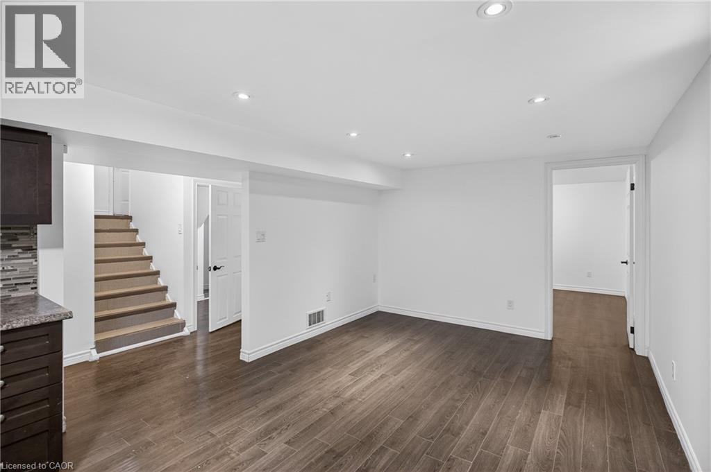 399 East 15th Street, Hamilton, Ontario  L9A 4G9 - Photo 25 - 40796265