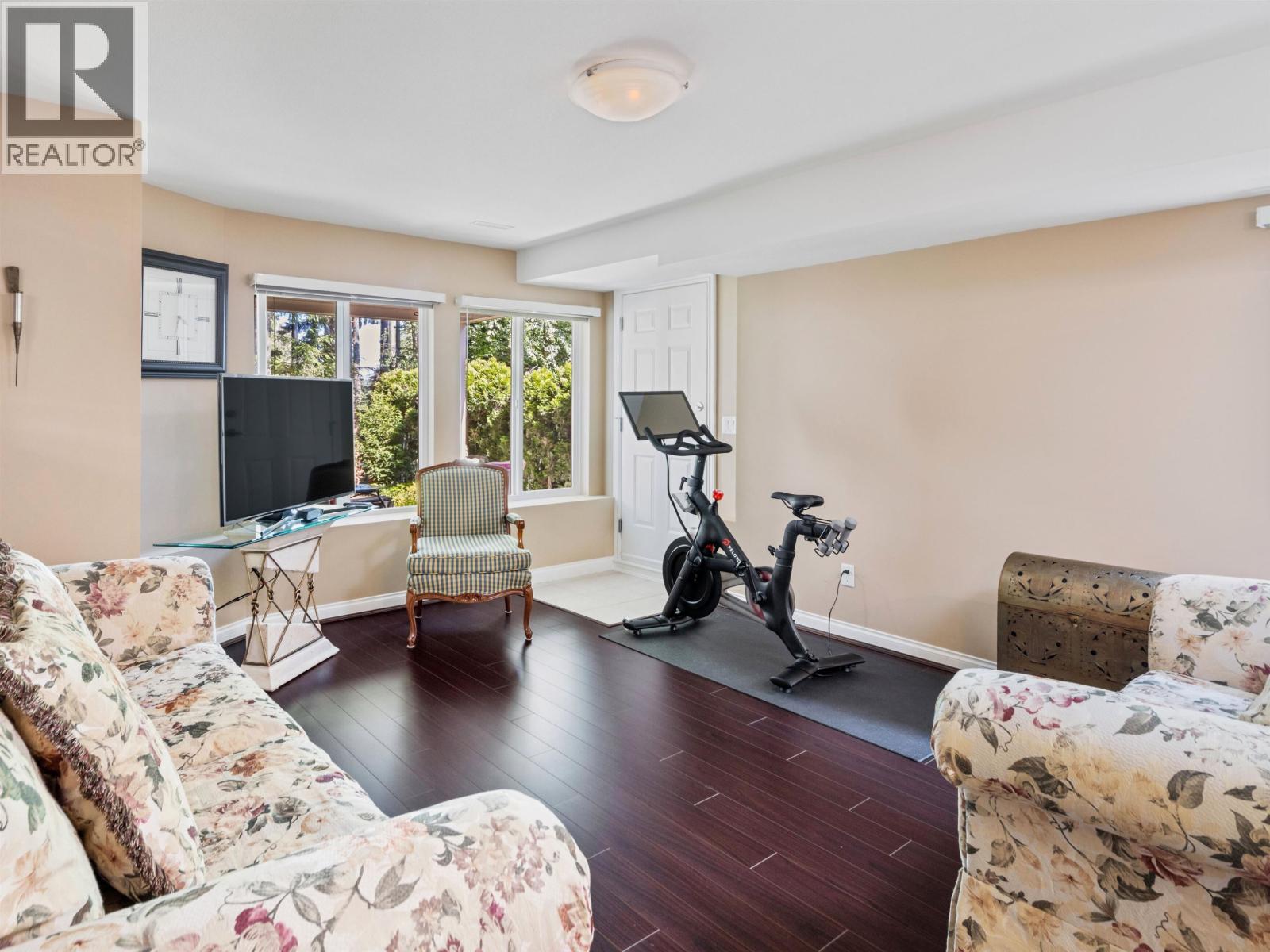 2205 Parkway Boulevard, Coquitlam, British Columbia  V3E 3P8 - Photo 34 - R3077643