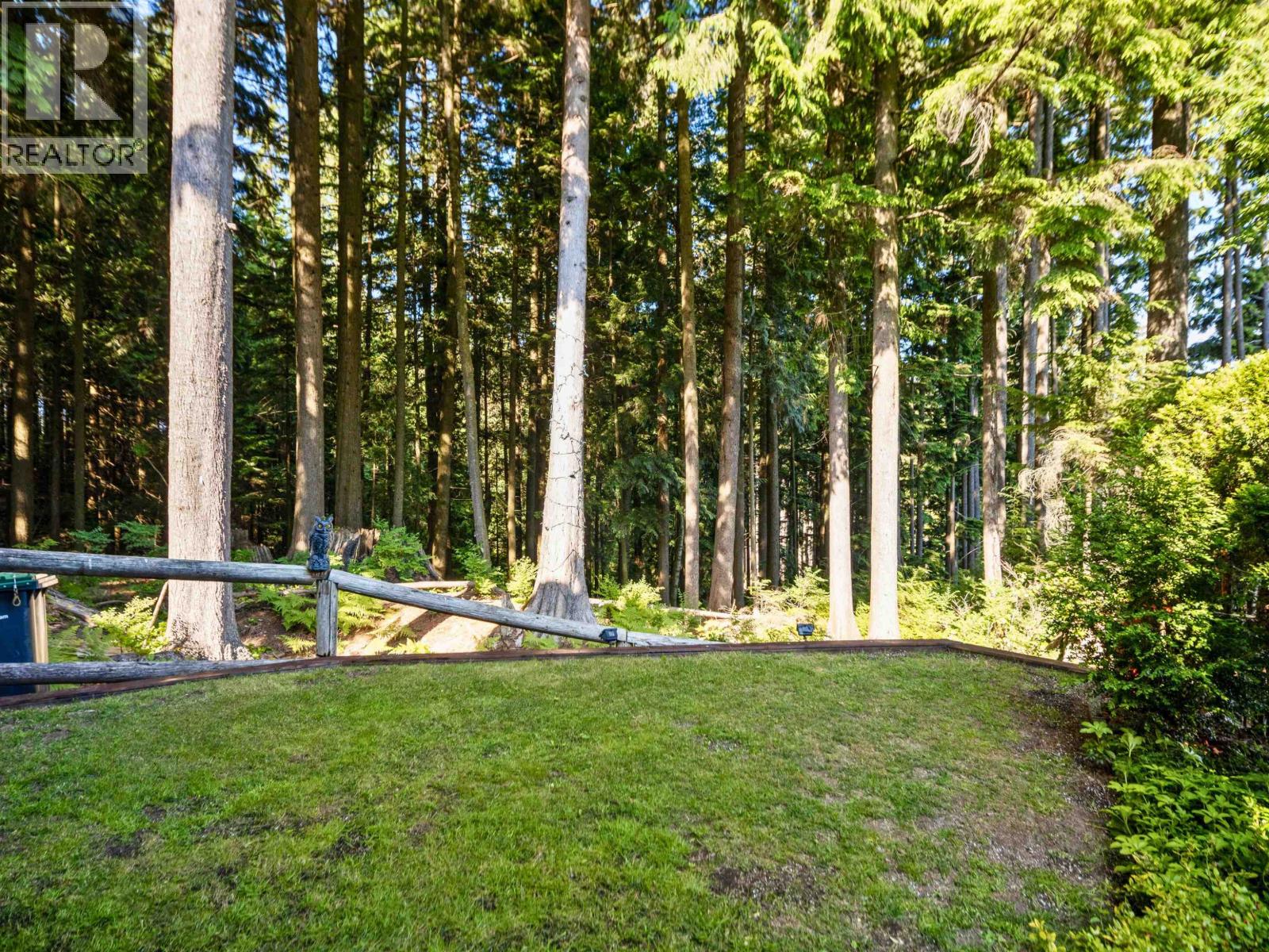 2205 Parkway Boulevard, Coquitlam, British Columbia  V3E 3P8 - Photo 39 - R3077643