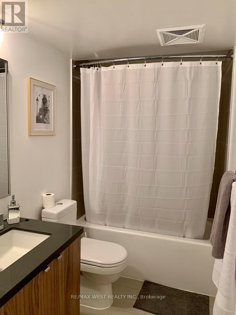 1401 - 155 Yorkville Avenue, Toronto, Ontario  M5R 0B4 - Photo 11 - C12680944