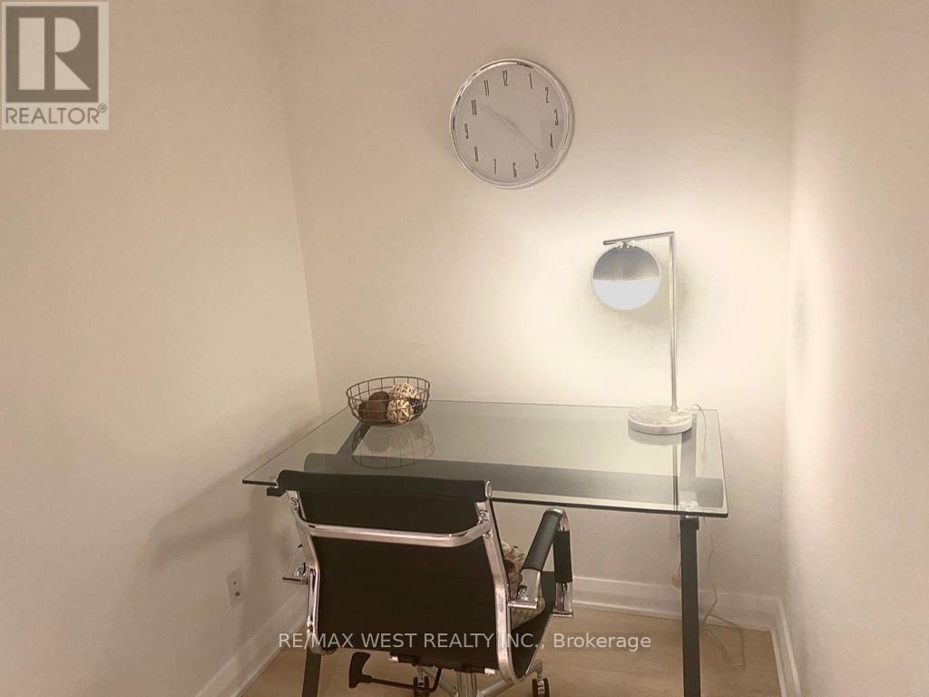 1401 - 155 Yorkville Avenue, Toronto, Ontario  M5R 0B4 - Photo 12 - C12680944