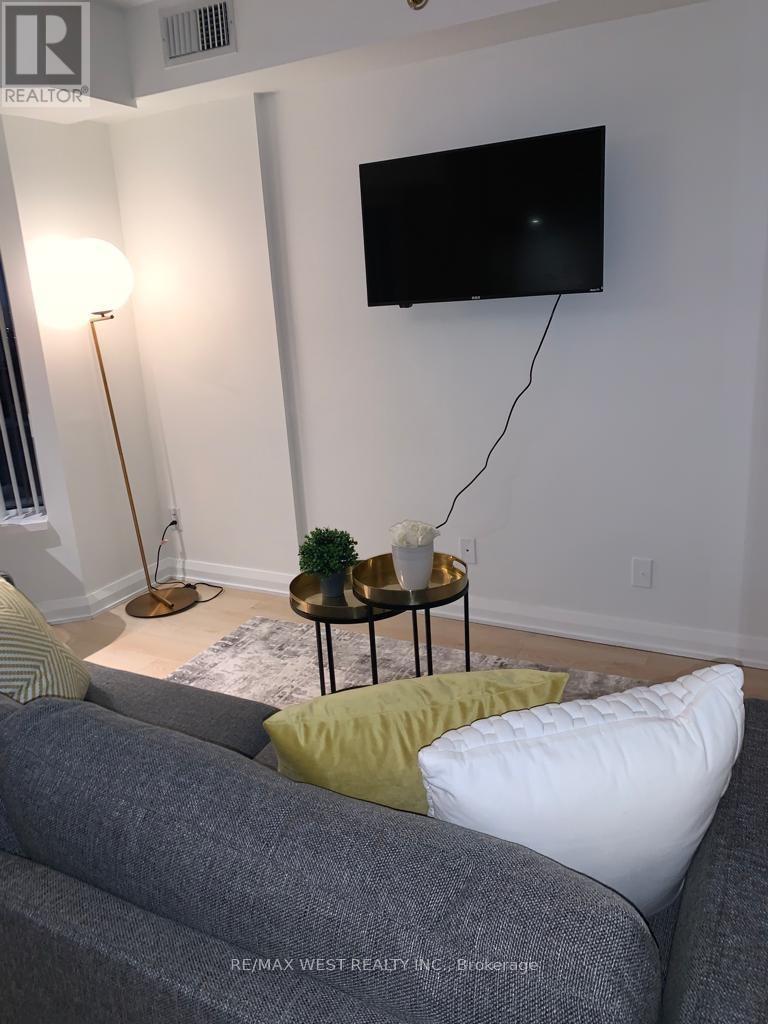 1401 - 155 Yorkville Avenue, Toronto, Ontario  M5R 0B4 - Photo 3 - C12680944