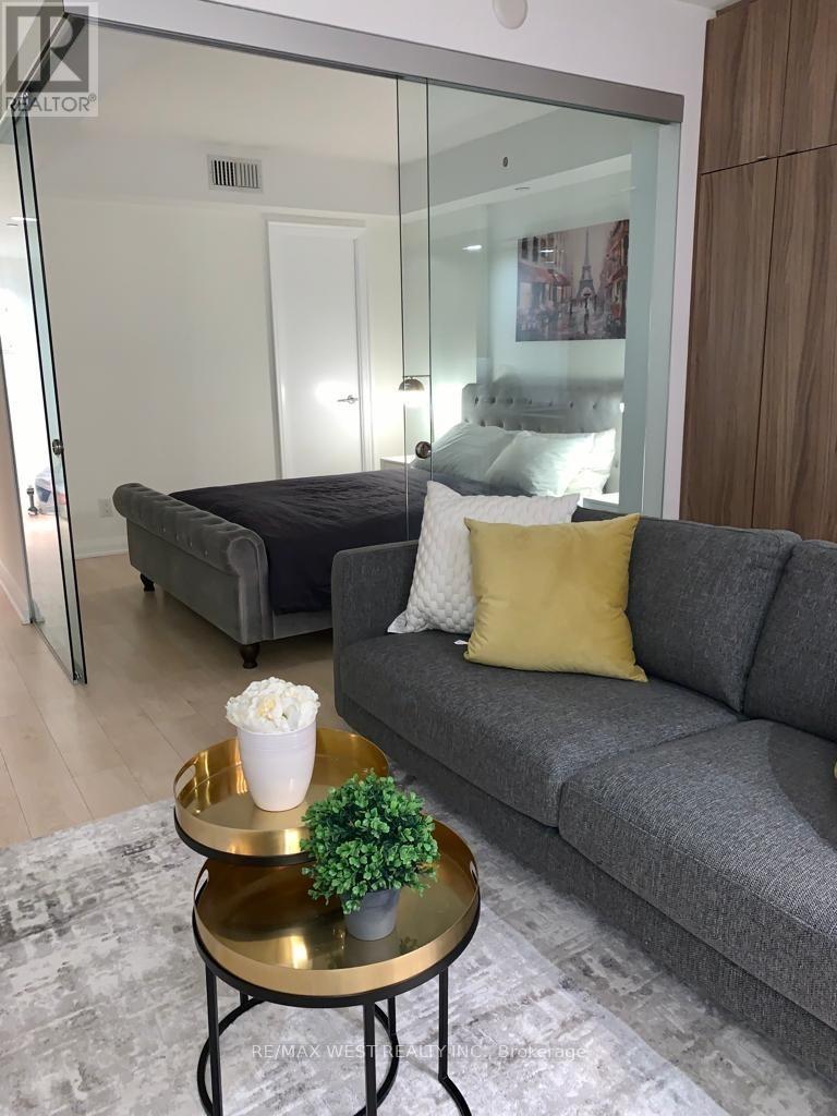 1401 - 155 Yorkville Avenue, Toronto, Ontario  M5R 0B4 - Photo 4 - C12680944