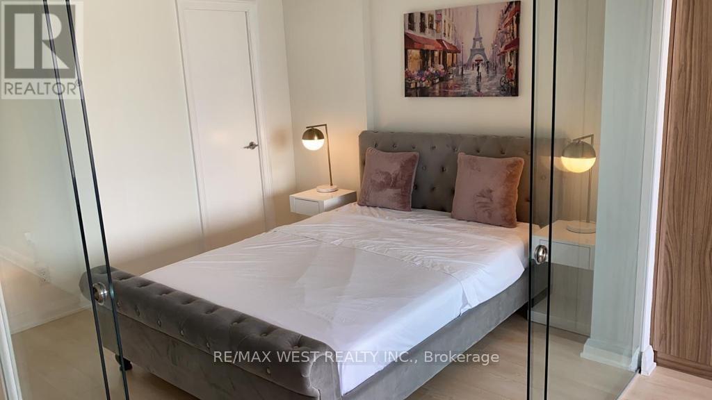 1401 - 155 Yorkville Avenue, Toronto, Ontario  M5R 0B4 - Photo 8 - C12680944