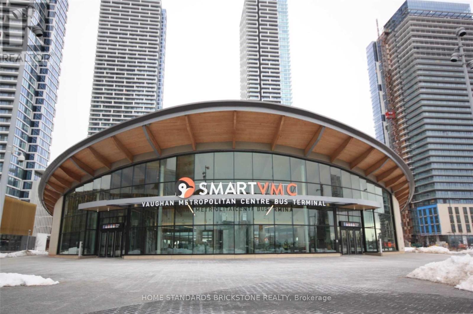 2705 - 1000 Portage Parkway, Vaughan, Ontario  L4K 0L1 - Photo 2 - N12681010