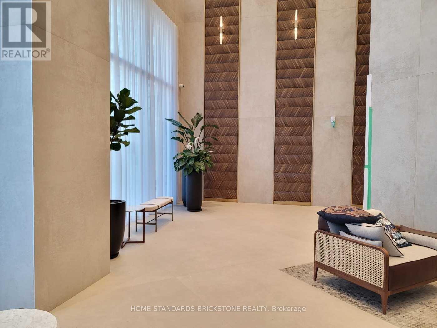 2705 - 1000 Portage Parkway, Vaughan, Ontario  L4K 0L1 - Photo 4 - N12681010