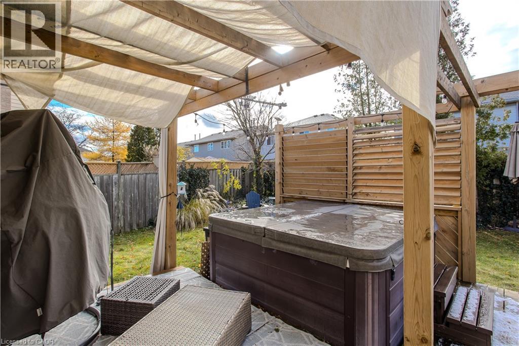 347 Delancey Boulevard, Hamilton, Ontario  L9B 2B4 - Photo 31 - 40797261