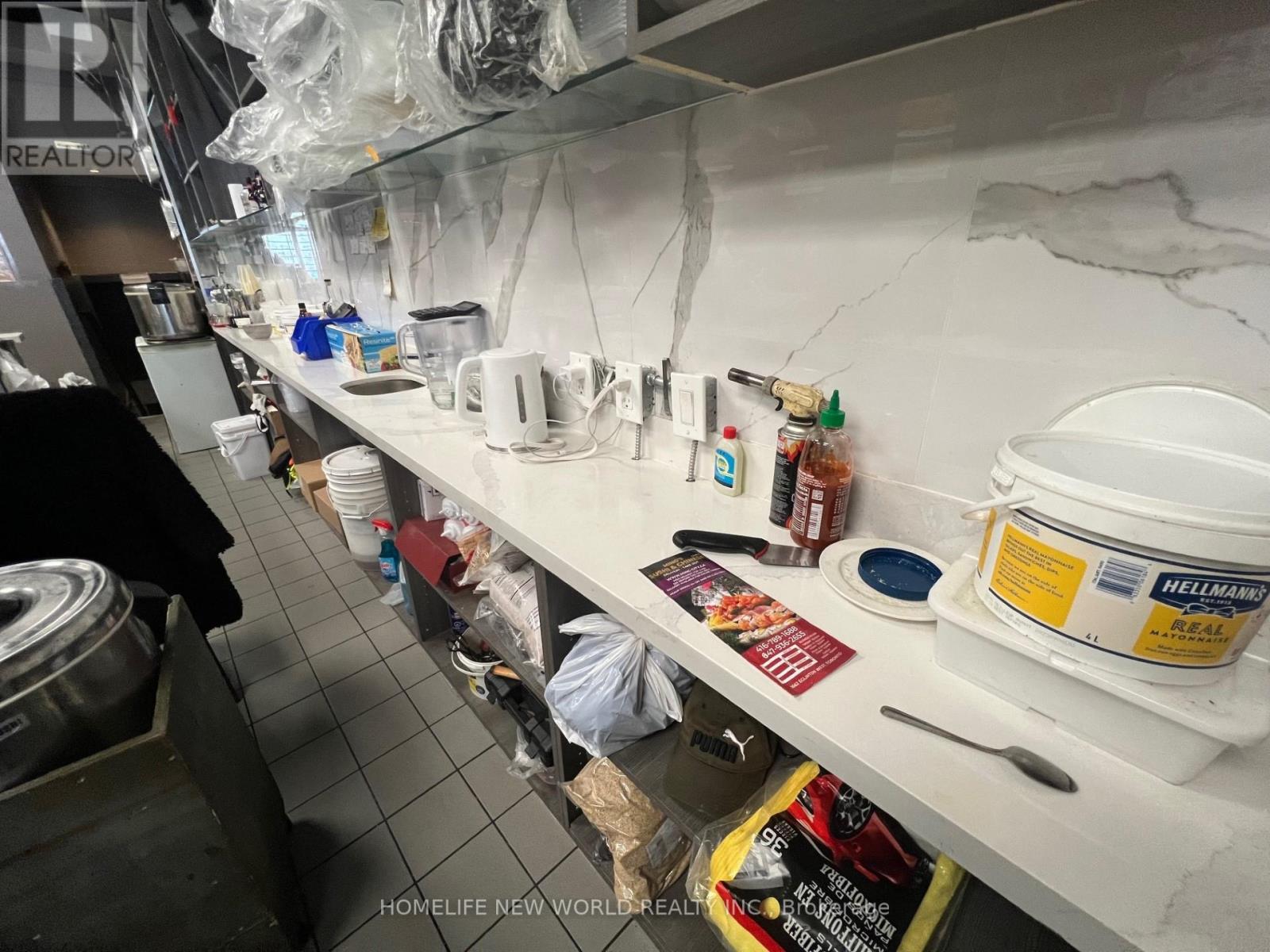 Gnd+bmt - 1662 Eglinton Avenue W, Toronto, Ontario  M6E 2H2 - Photo 16 - W12681034