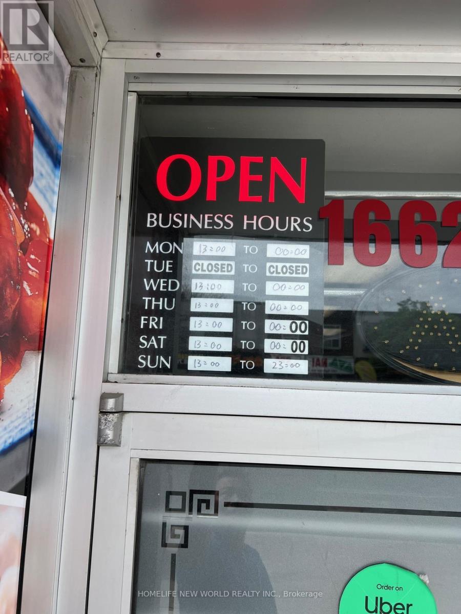 Gnd+bmt - 1662 Eglinton Avenue W, Toronto, Ontario  M6E 2H2 - Photo 4 - W12681034